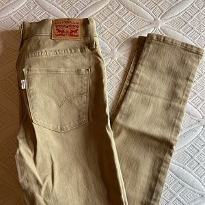 Levi skinny jeans